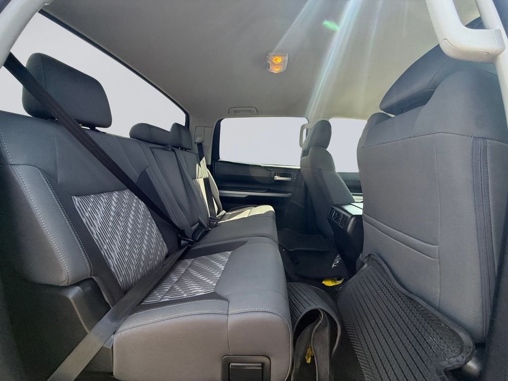 Used 2021 White Toyota SR5 image 19