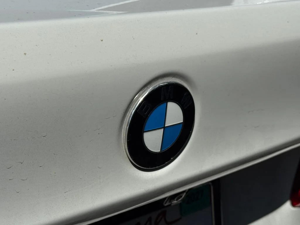 Used 2018 White BMW 530e iPerformance image 19