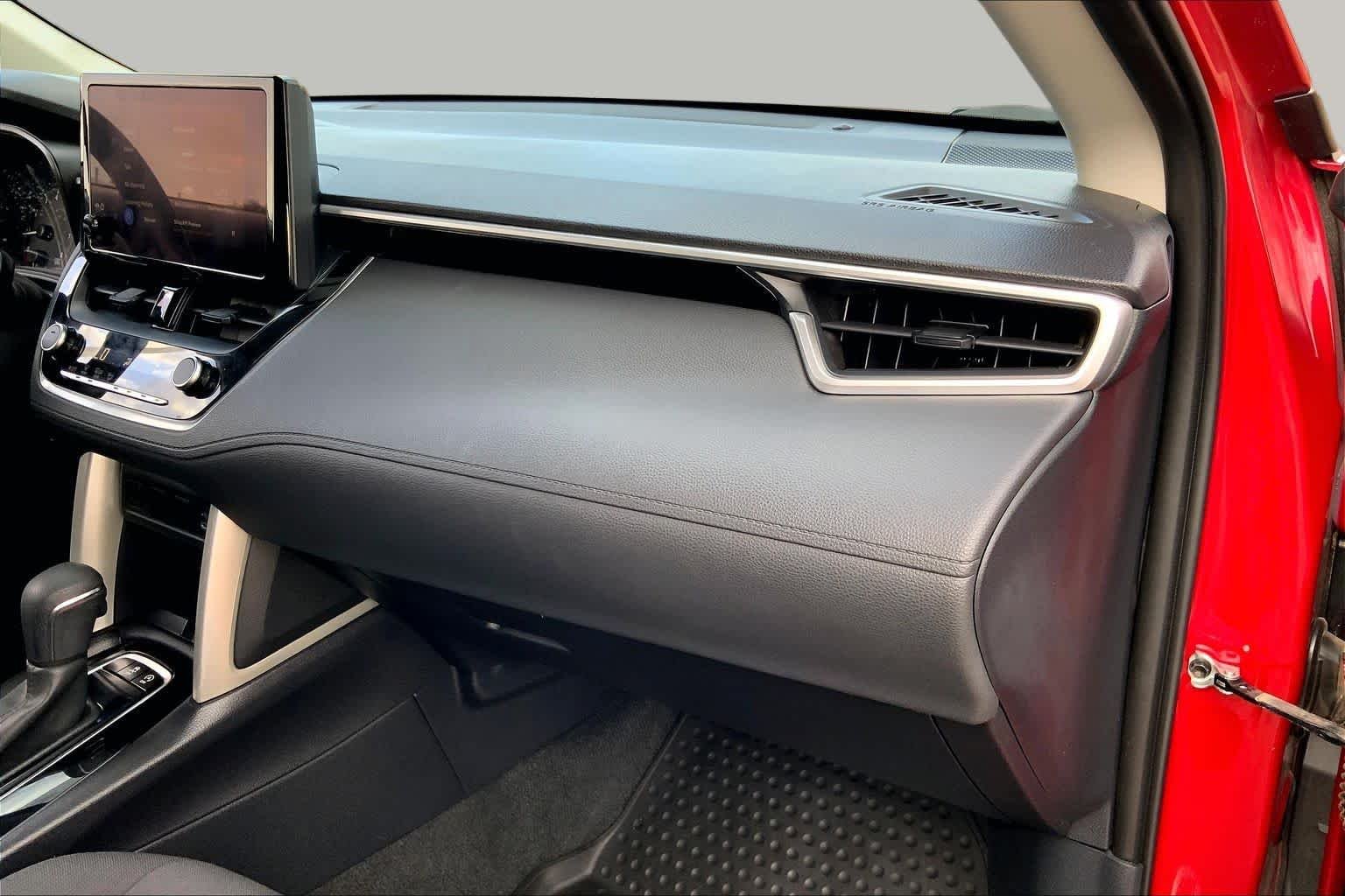 2024 Toyota Corolla Cross LE - Photo 19