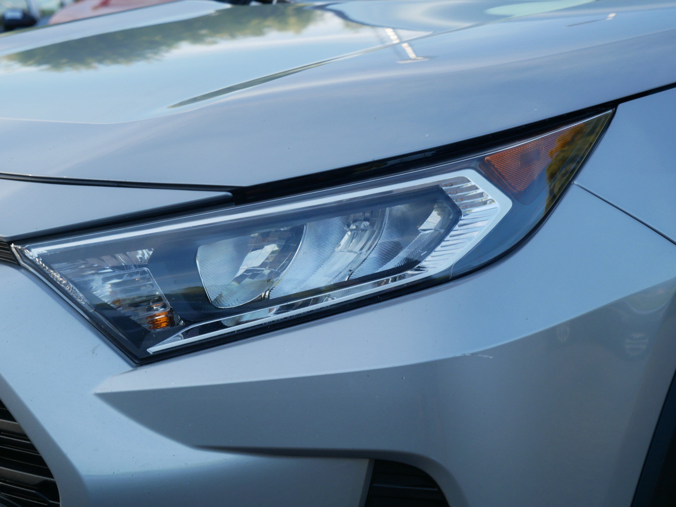 Used 2019 Silver Sky Metallic Toyota XLE image 16