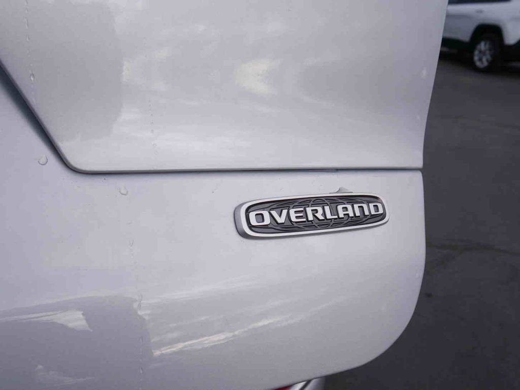 2025 Jeep Grand Cherokee L Overland - Photo 7