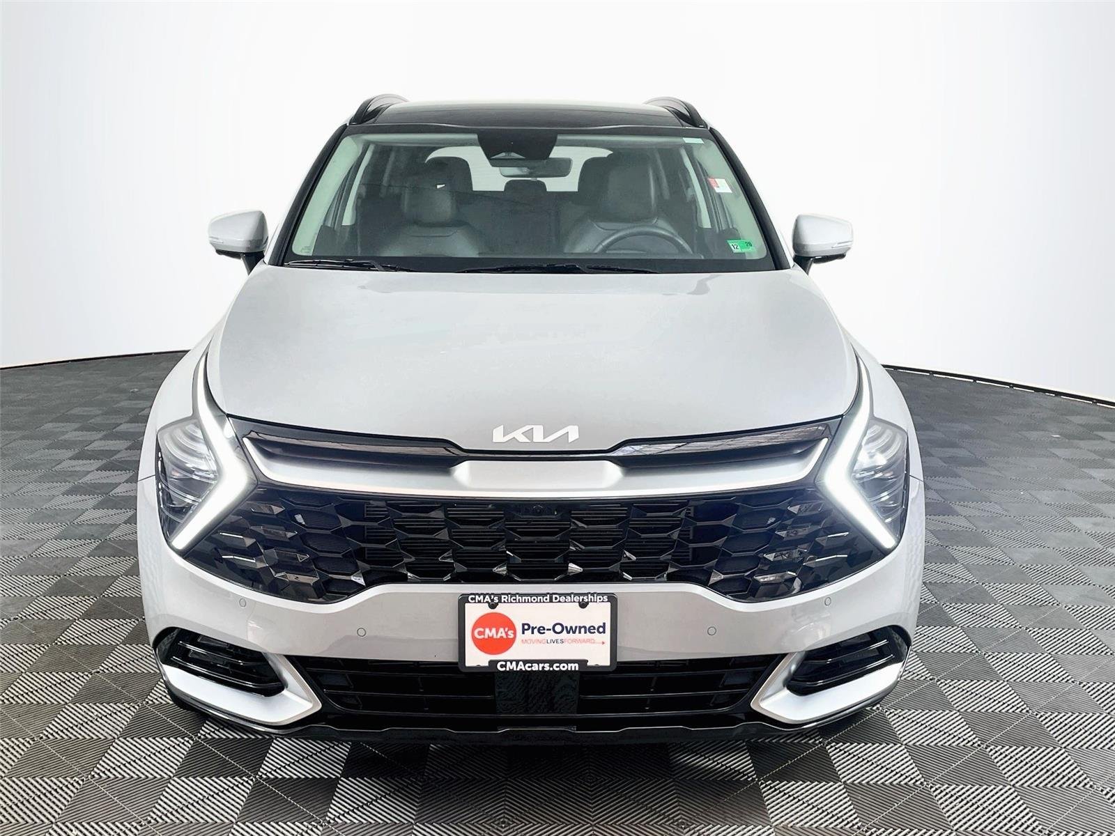 Used 2025 Wolf Gray Kia SX-Prestige image 2