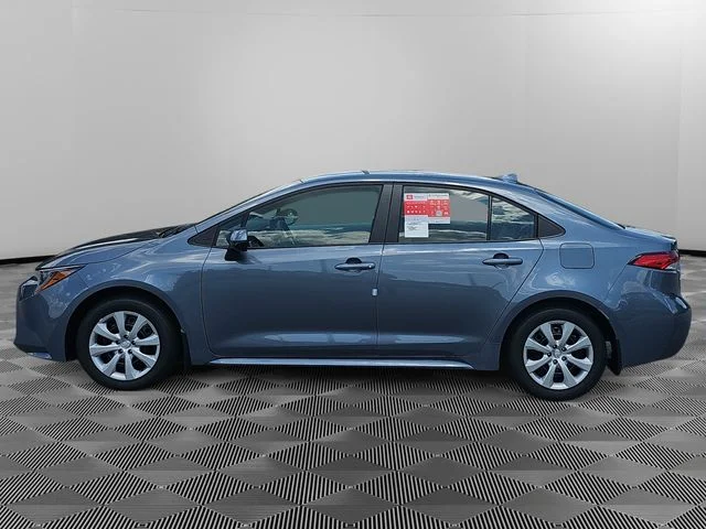 New 2026  Toyota LE image 2