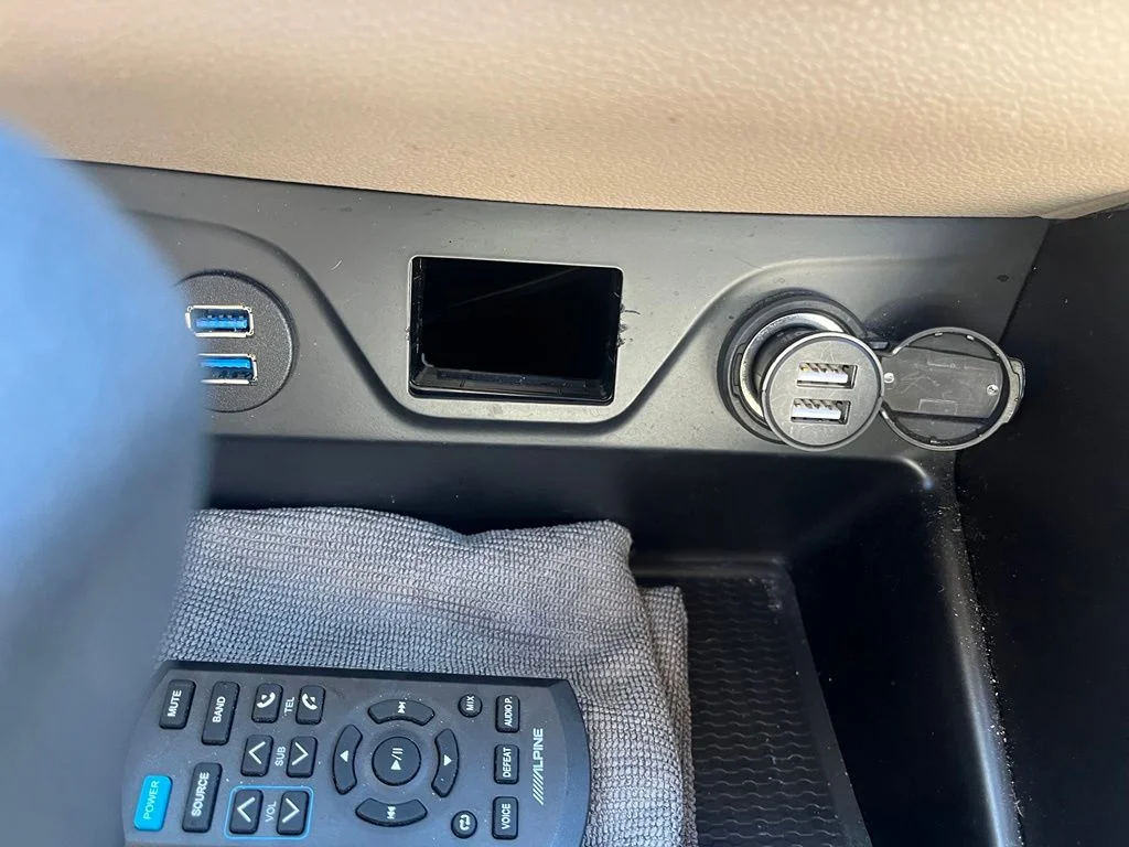 Used 2017 Red Hyundai SE image 19