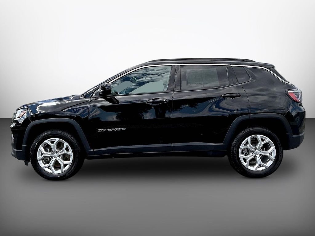 Used 2024 Black Jeep Latitude image 4