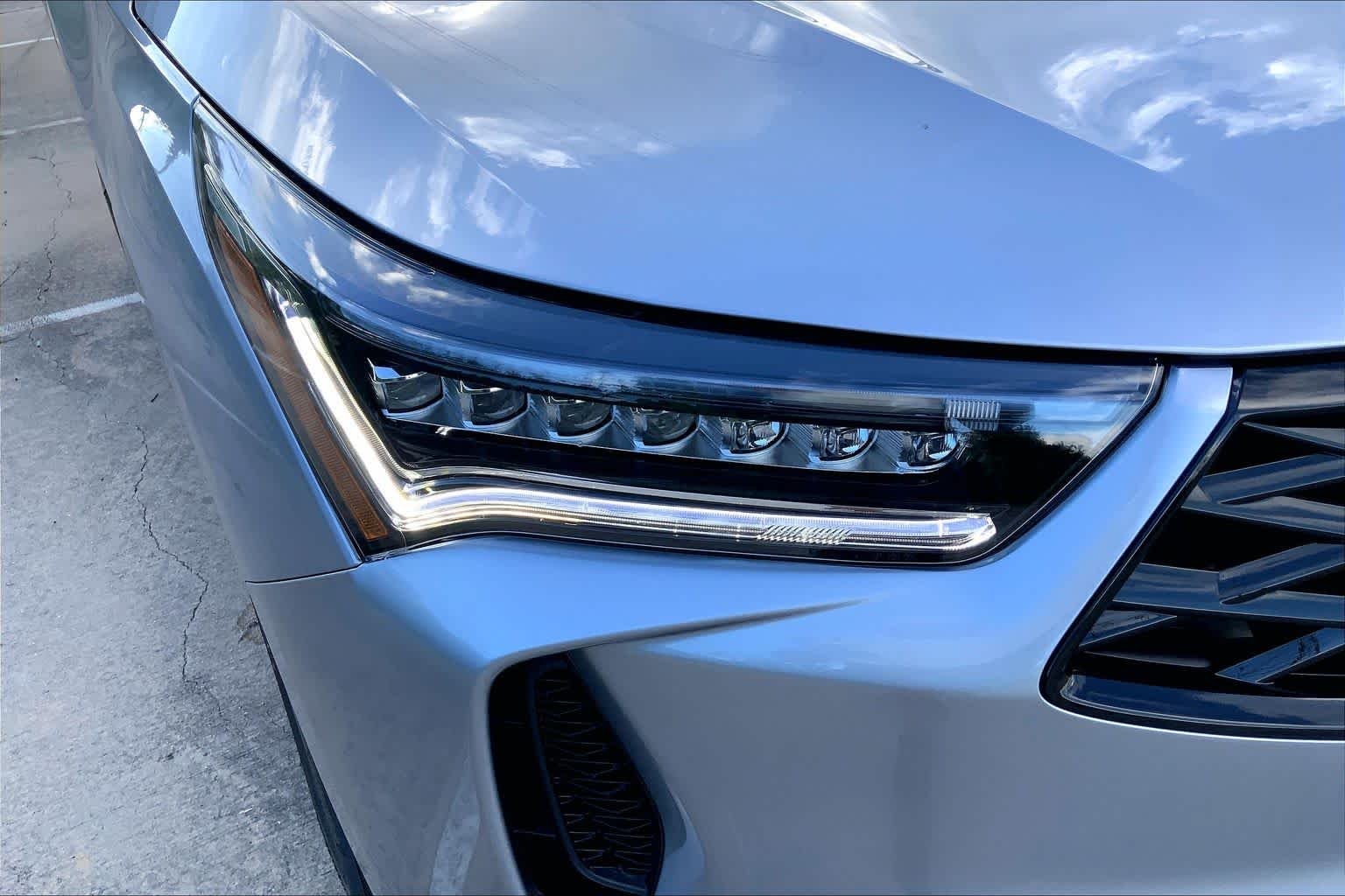 New 2026 Solar Silver Metallic Acura  image 13
