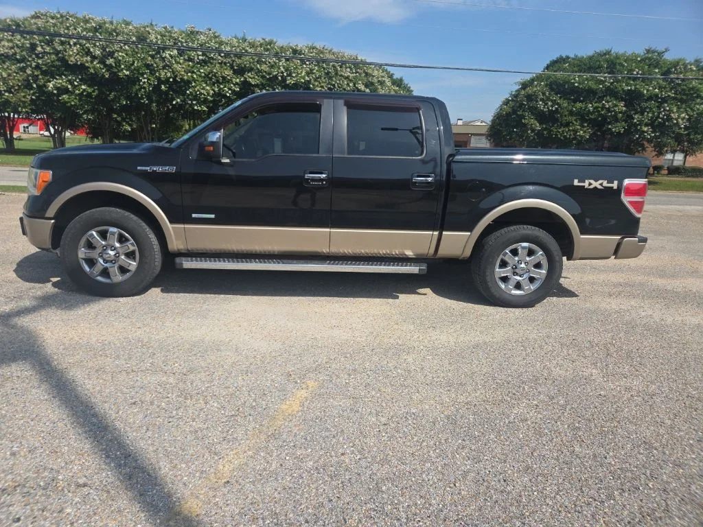 Used 2013 Black Ford Lariat image 8