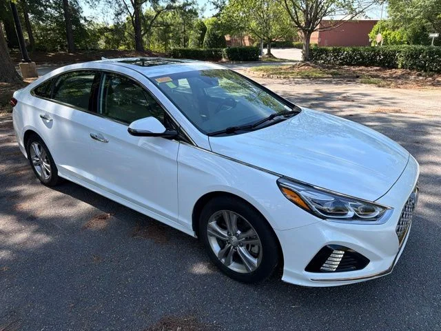 Used 2019 White Hyundai Limited image 7
