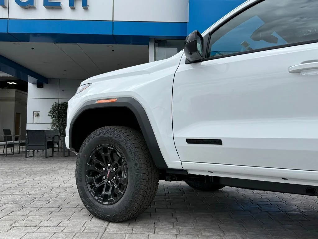 New 2026 Summit White GMC Elevation image 13