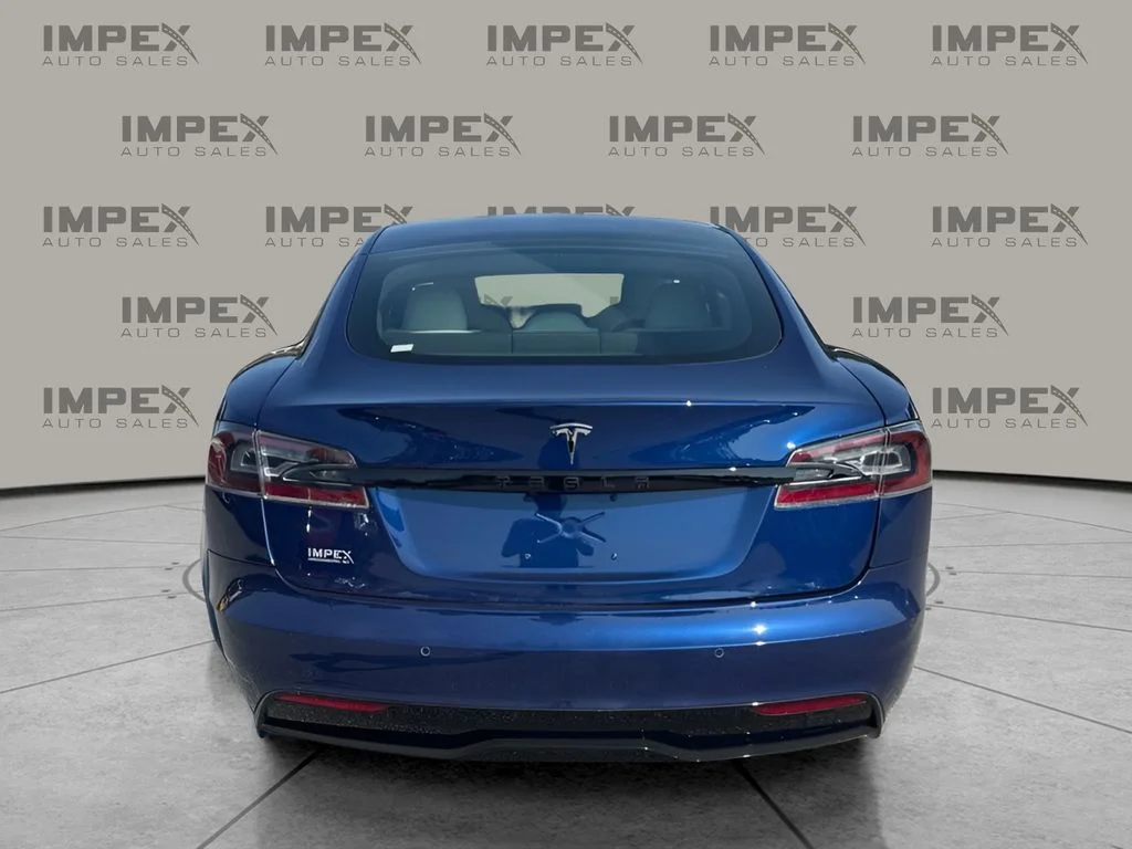 Used 2022 Blue Tesla Base image 4