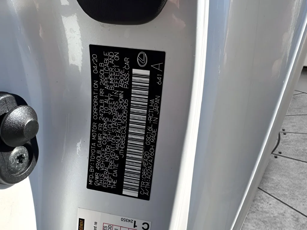 Used 2020 White Lexus 300 image 30