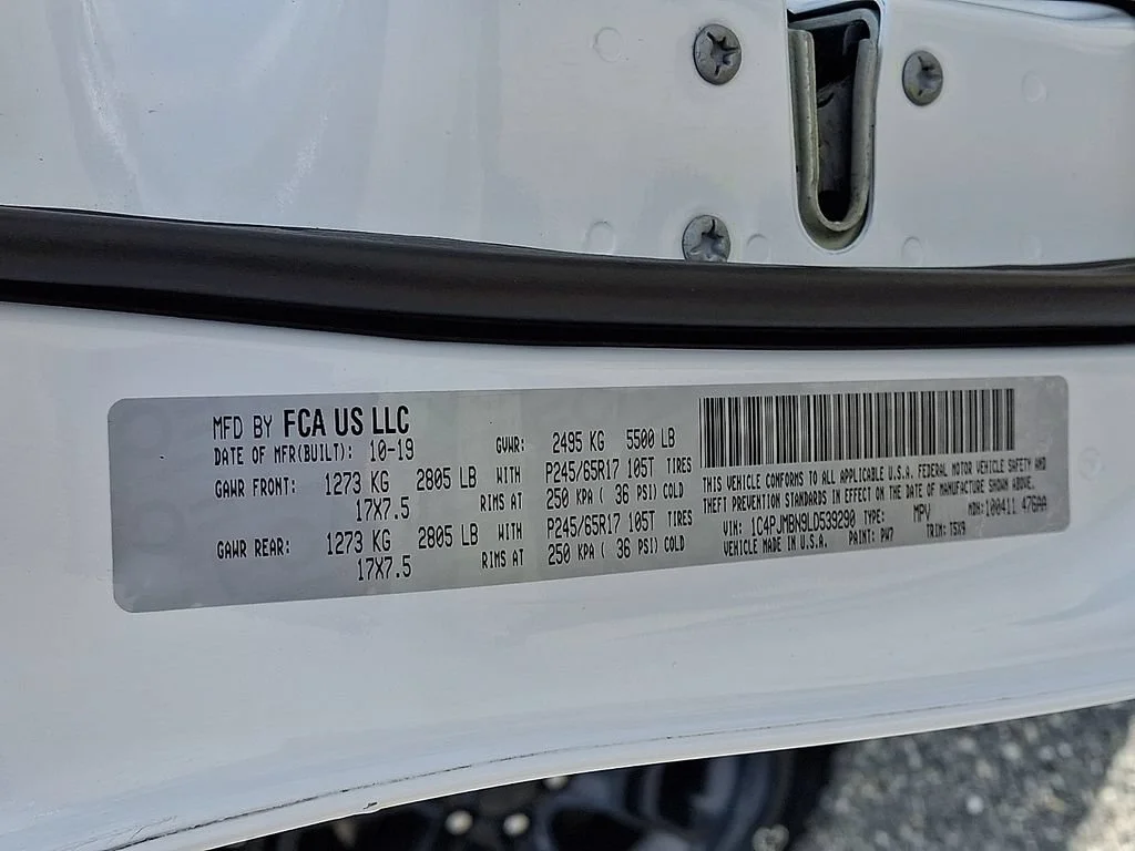Used 2020 Bright White Clearcoat Jeep Trailhawk image 28