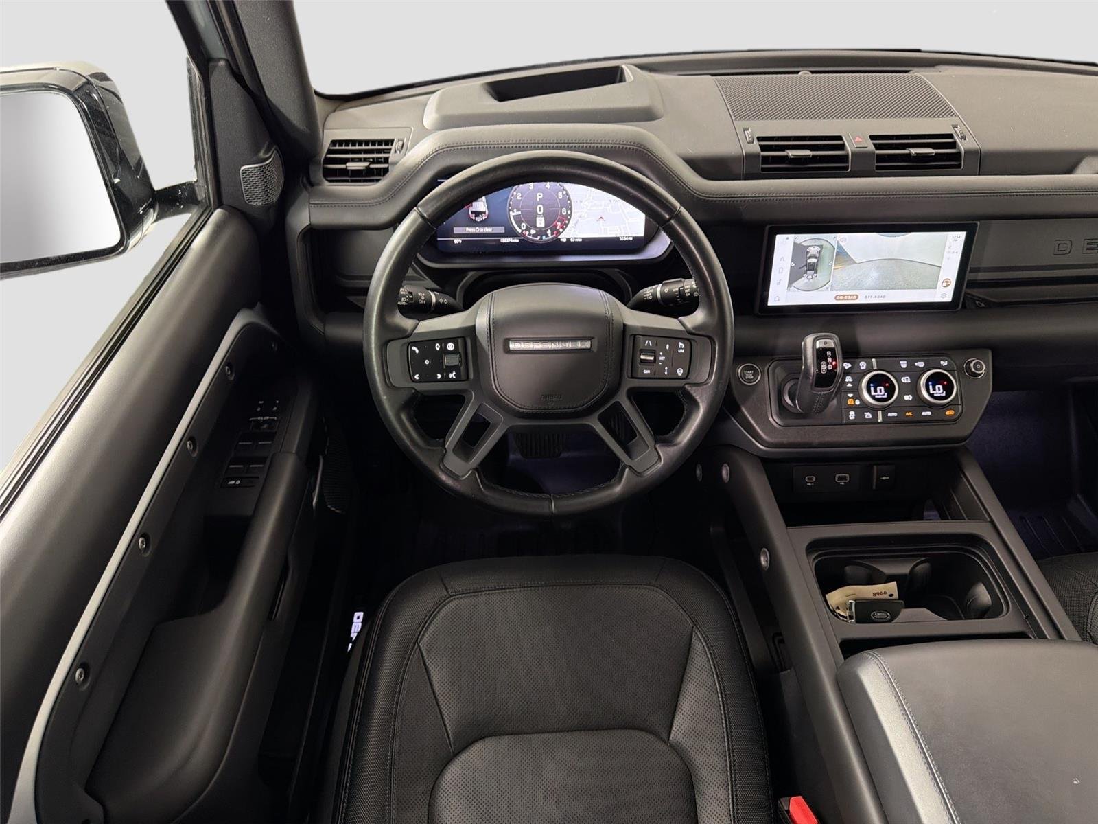 Used 2024 Hakuba Silver Land Rover X-Dynamic SE image 22