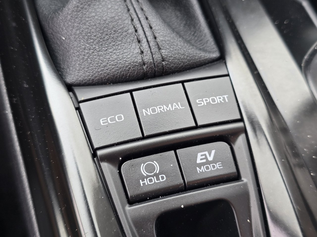 Used 2026  Toyota LE image 21