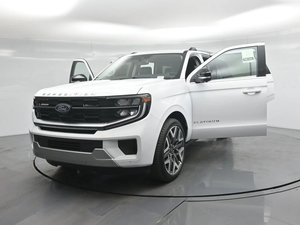 New 2025 Oxford White Ford Platinum image 31