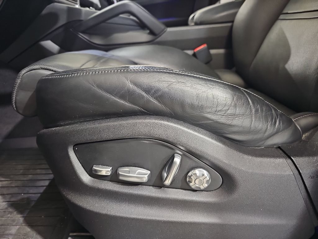 Used 2020 Gray Porsche Base image 31