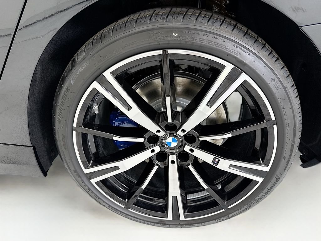 New 2027 Black Sapphire Metallic BMW 530i image 30