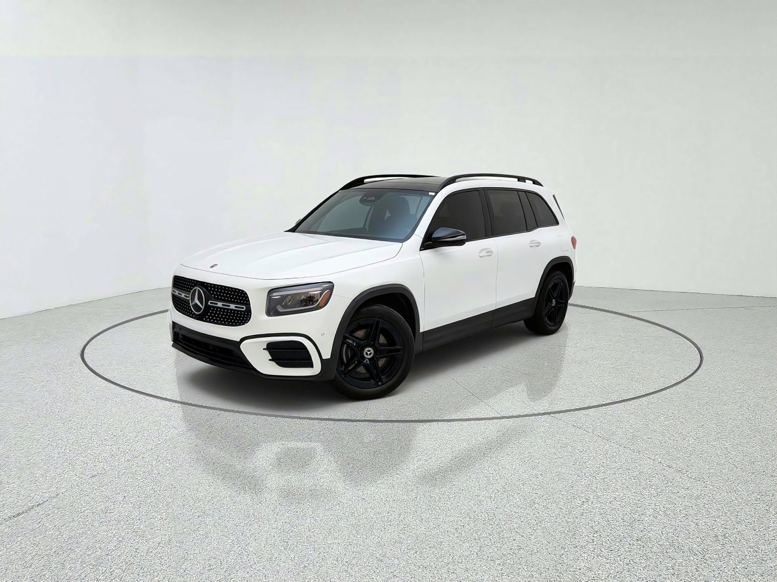 Used 2024 Polar White Mercedes-Benz AMG® Line Package image 1