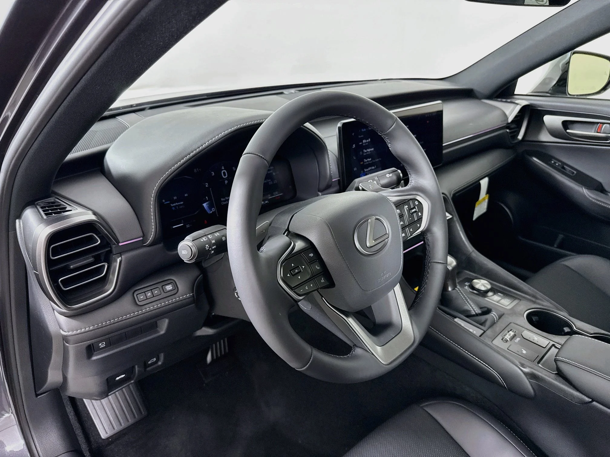 2026 Lexus IS 350 F SPORT DESIGN - Photo 9