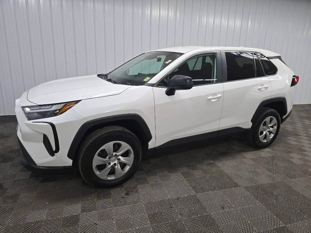 Used 2023 White Toyota LE image 6