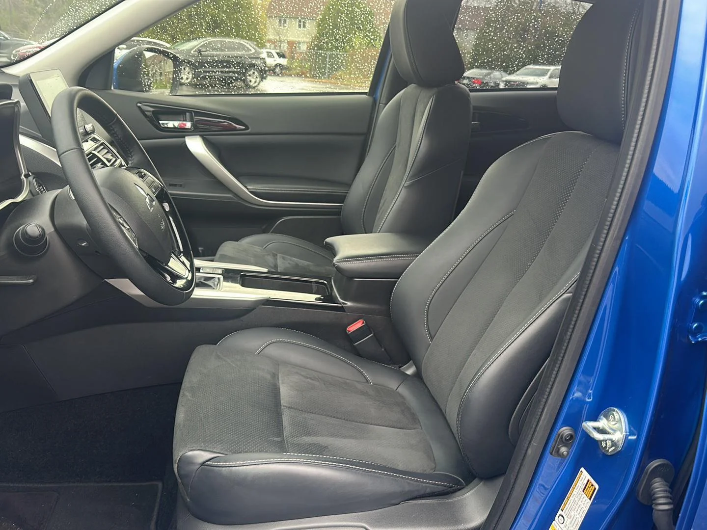 Used 2025 Blue Mitsubishi Black Edition image 8