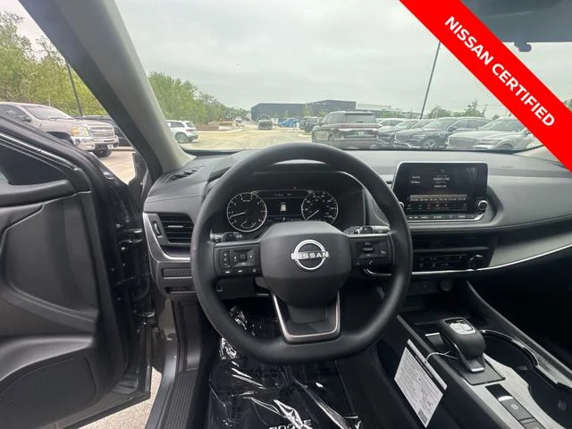 Used 2025 Gray Nissan S image 14