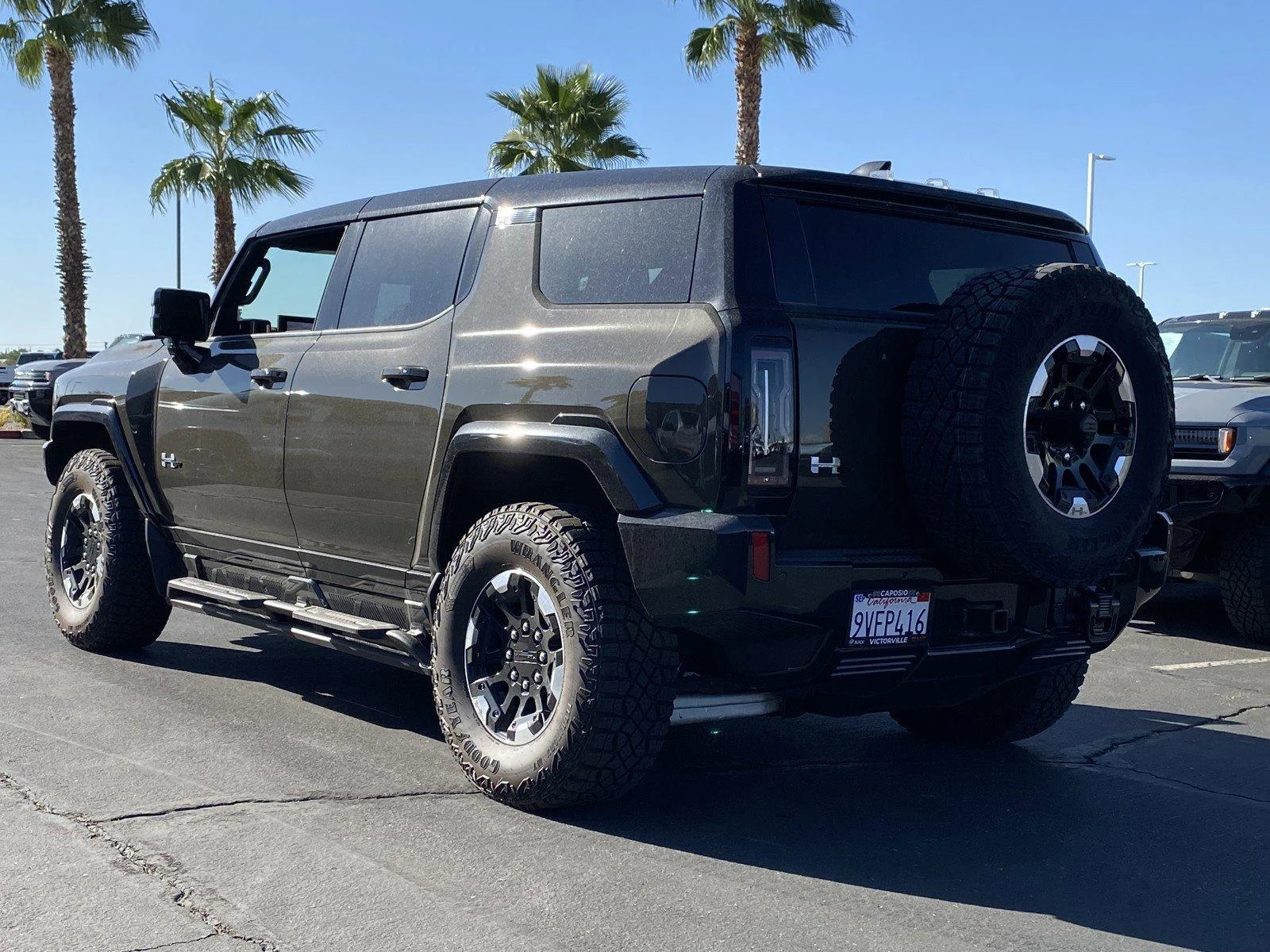 New 2025 Deep Aurora Metallic (Dark Bronze) GMC 2X image 4