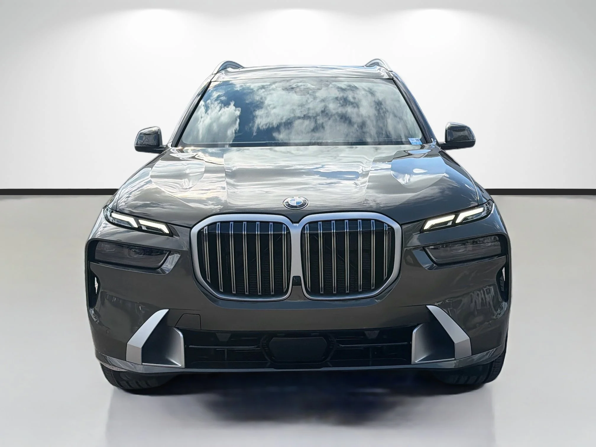 New 2027 Manhattan Green Metallic BMW xDrive40i image 8