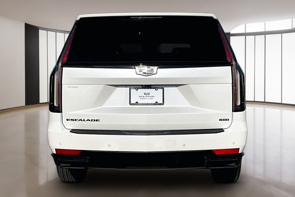 Used 2021 White Cadillac Sport Platinum image 4