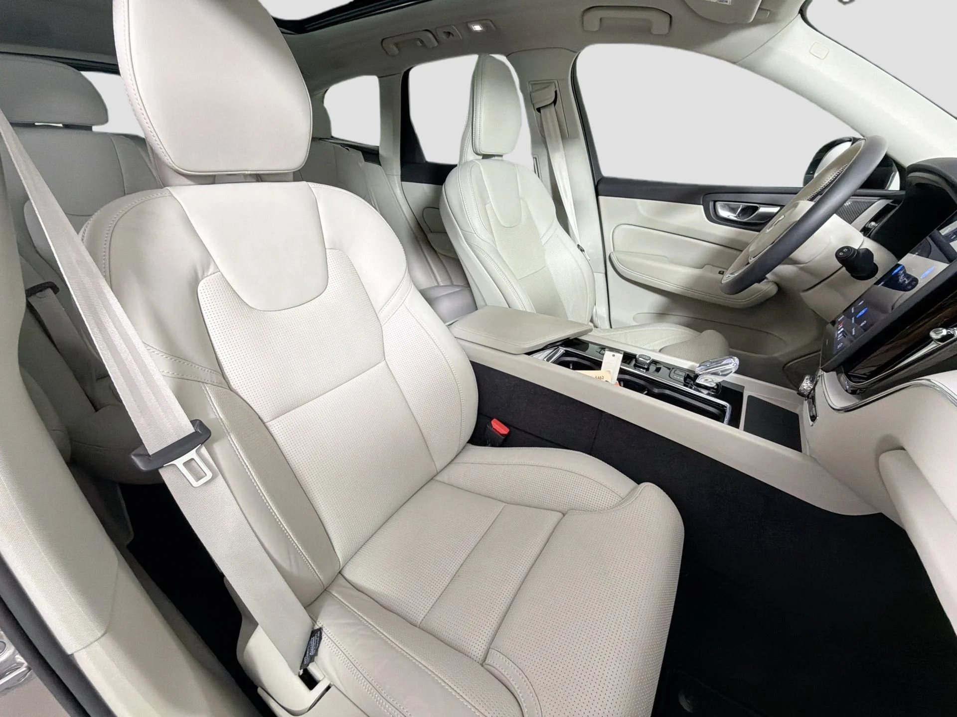 2026 Volvo XC60 Ultra - Photo 30