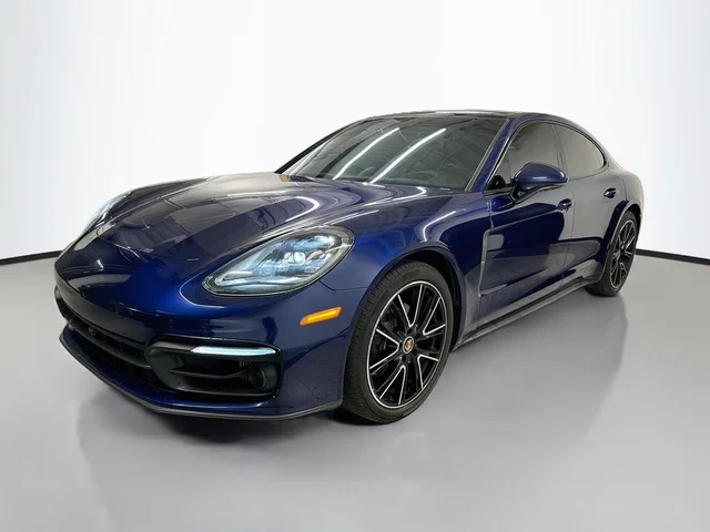 2023 Porsche Panamera 4 Platinum Edition