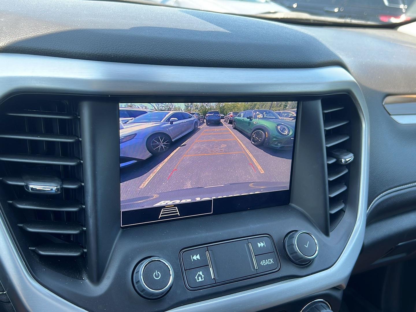 Used 2023 Sterling Metallic GMC SLE image 8