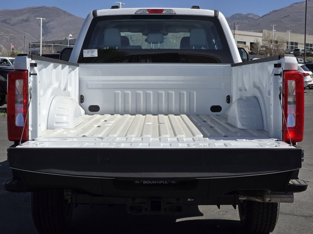New 2026 Oxford White Ford XL image 23