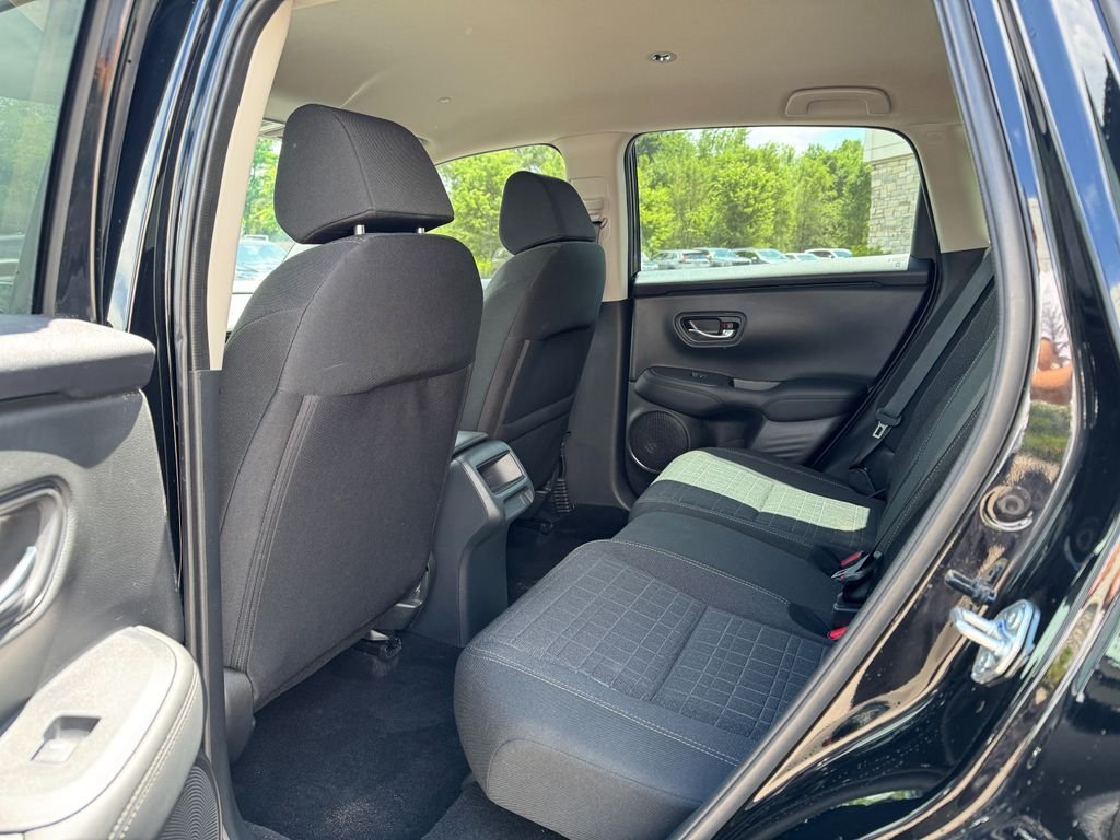 2025 Honda HR-V LX - Photo 15