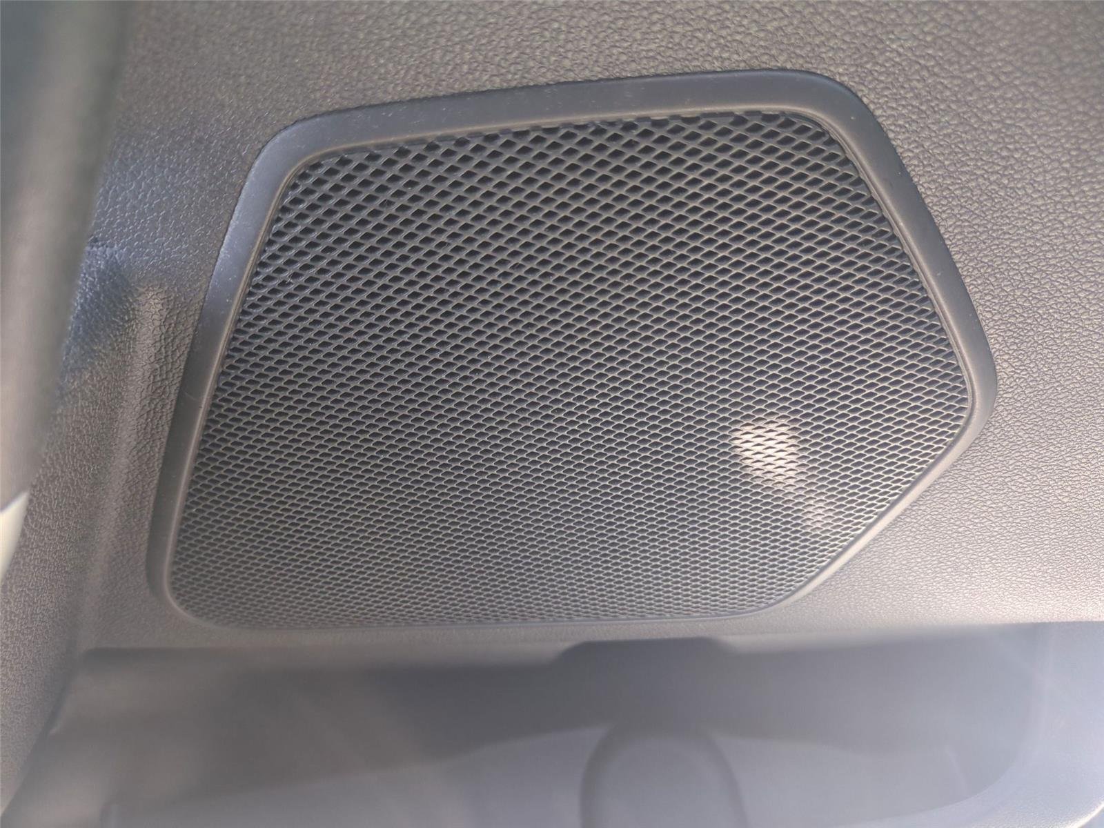 Used 2013 Ingot Silver Metallic Ford SE image 30
