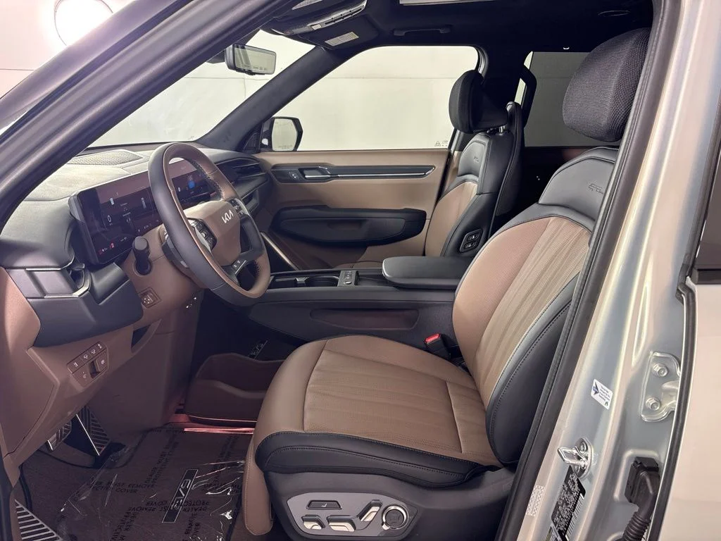 New 2026 Ivory Silver Kia GT-Line AWD image 32