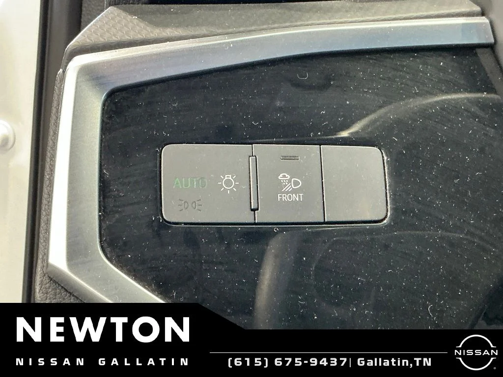 Used 2025 Arkona White Audi Premium image 44