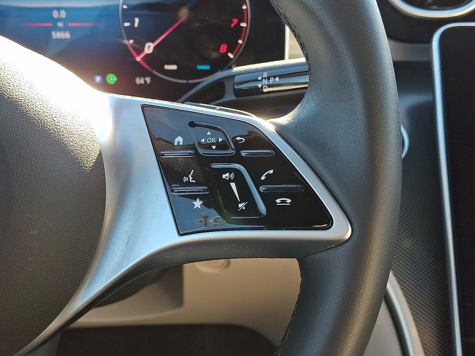 2025 Mercedes-Benz C-Class Sedan C 300 - Photo 21