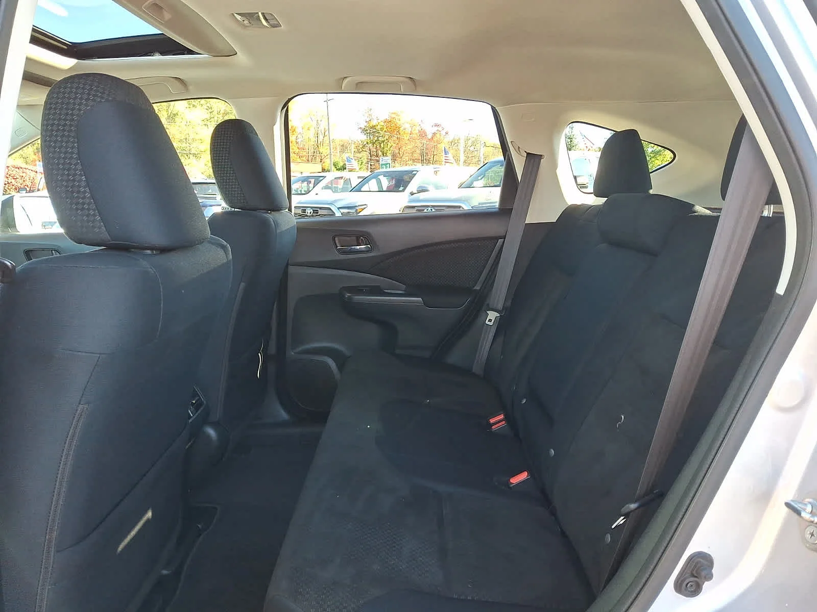 Used 2016  Honda EX image 11