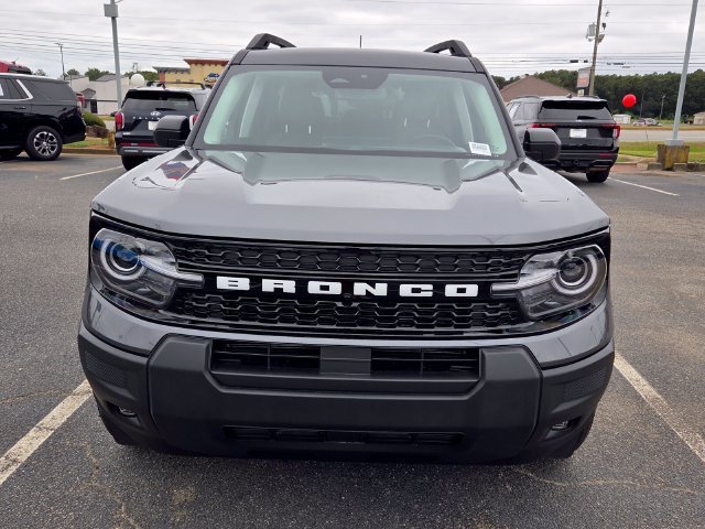 New 2026 Carbonized Gray Metallic Ford Outer Banks image 2