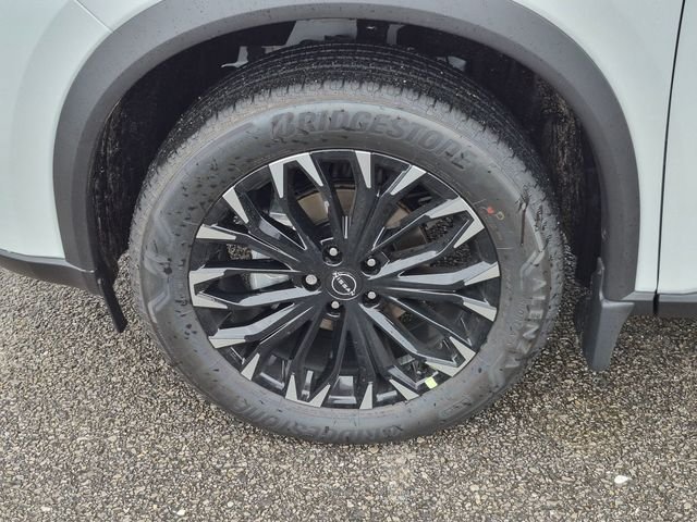 Used 2026 White Nissan Dark Armor image 11