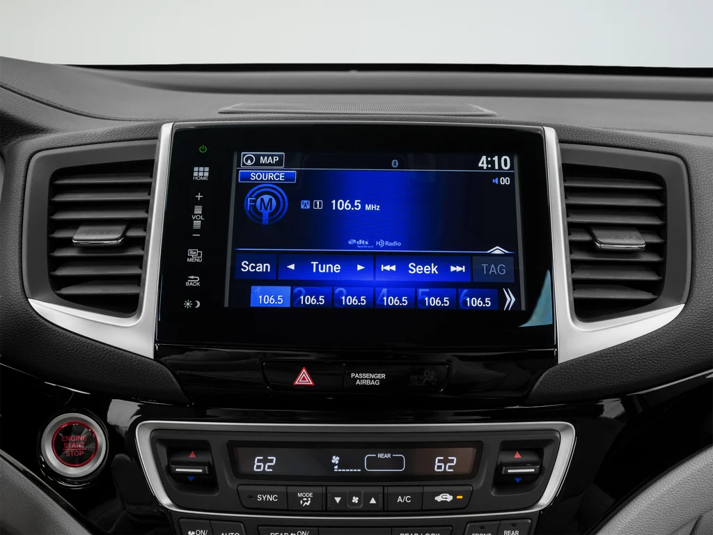Used 2016 Blue Honda Elite image 19