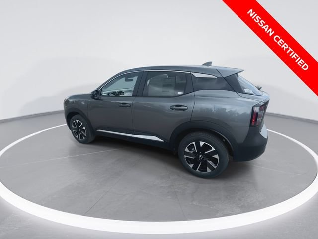 Used 2025 Gray Nissan SV image 6