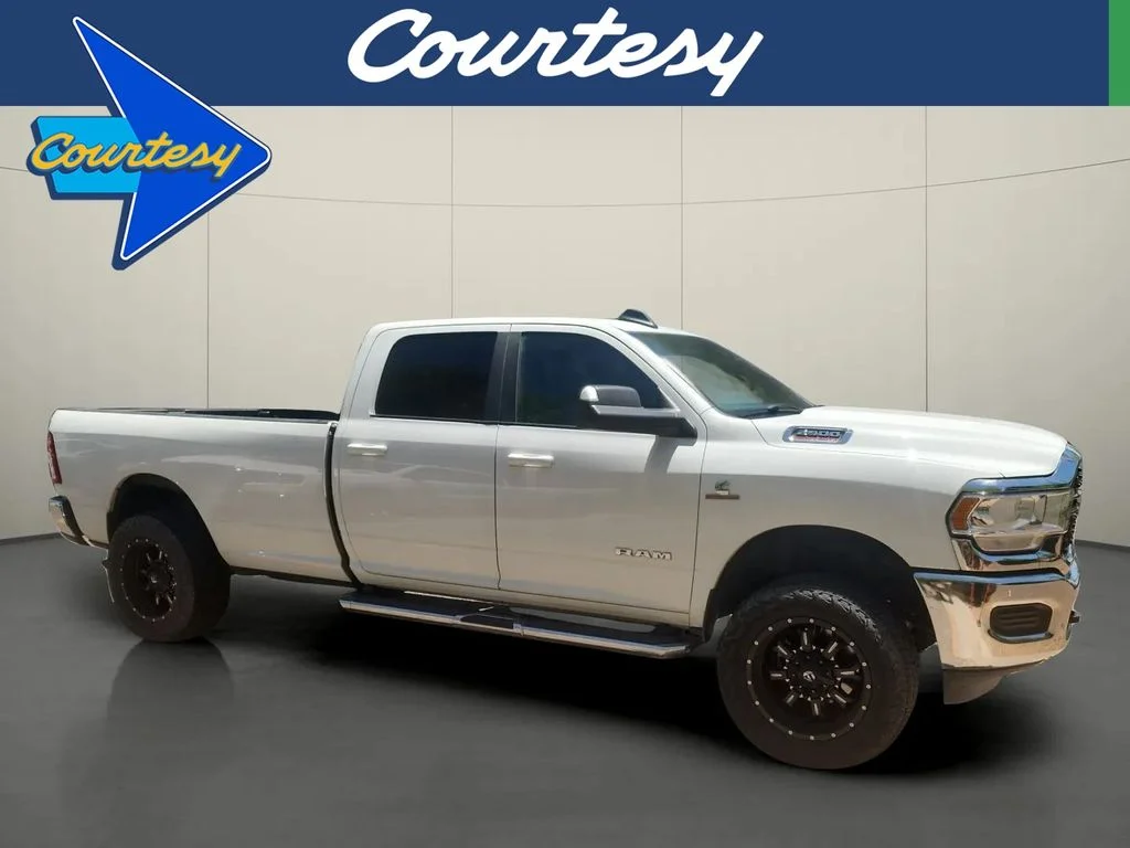 2022 RAM 2500 Big Horn 4X4 Crew Cab LWB's photo