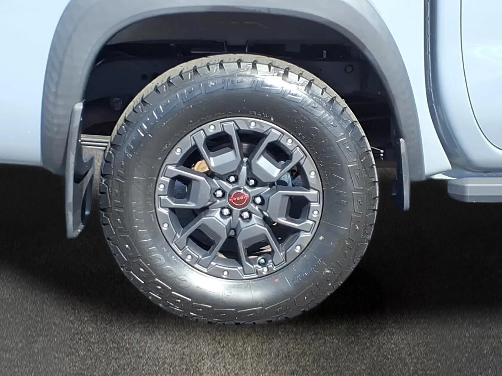Used 2022 Boulder Grey Pearl Nissan PRO-4X image 3