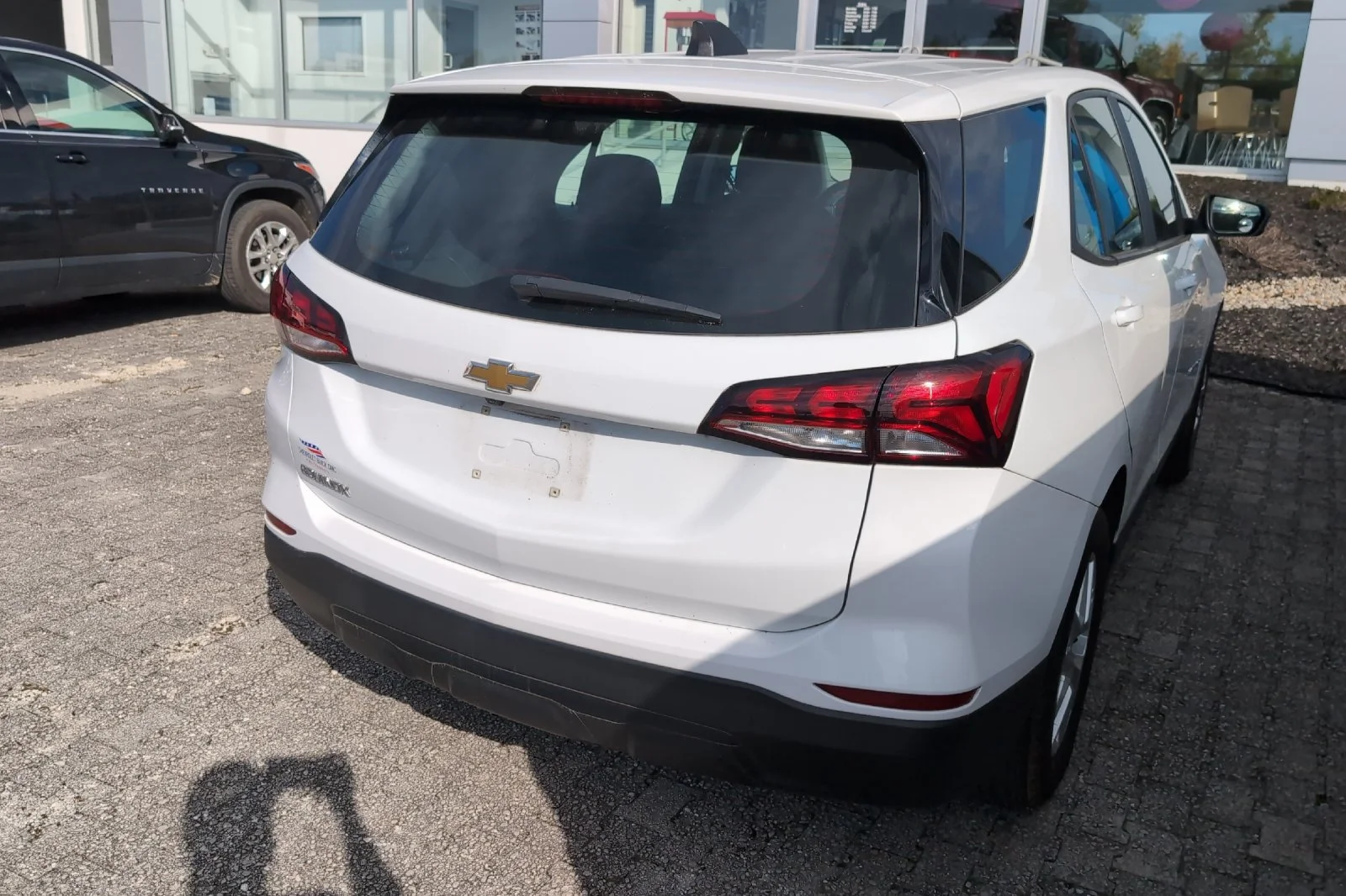 Used 2022 SUMMIT WHITE Chevrolet LS image 14