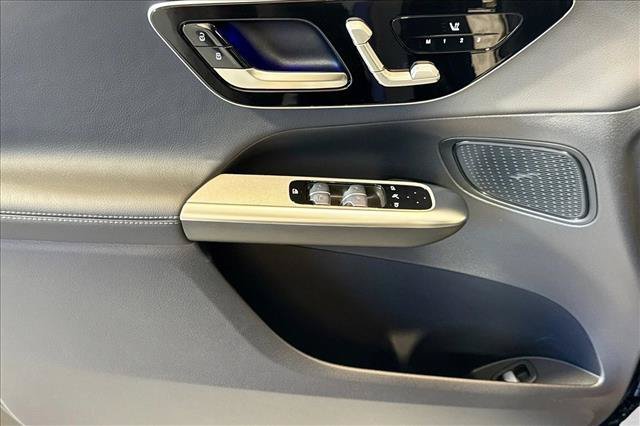 New 2026 Black Mercedes-Benz GLC 300 image 46