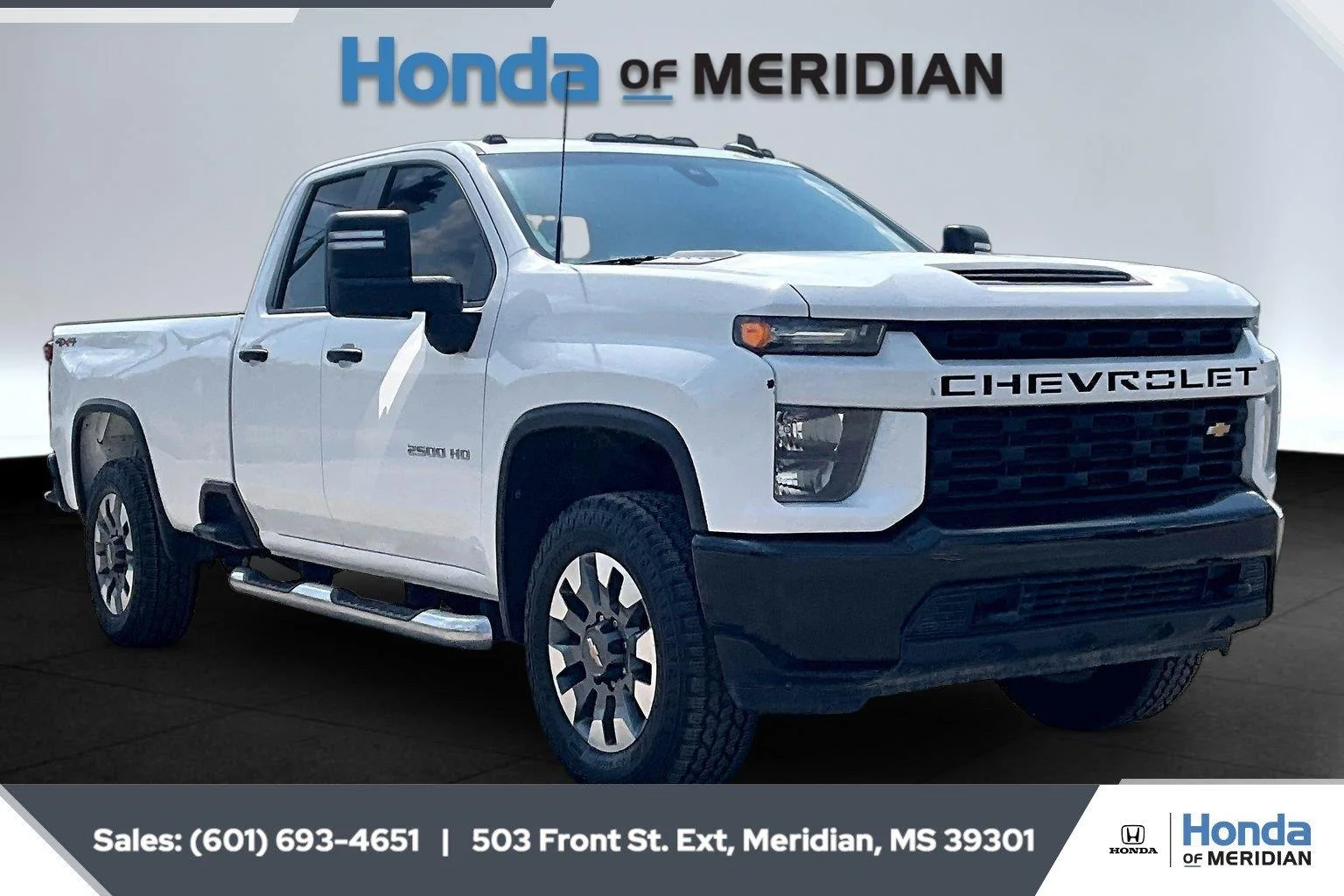 Used 2023 Summit White Chevrolet Custom image 1