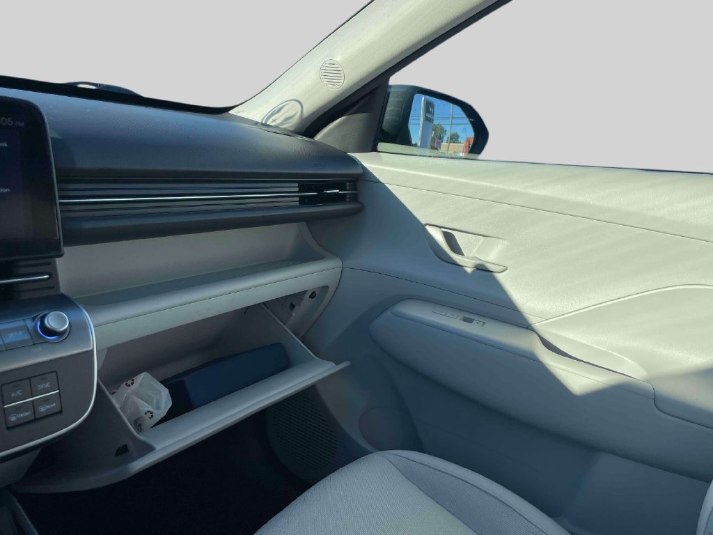 Used 2024 Gray Hyundai SEL image 32