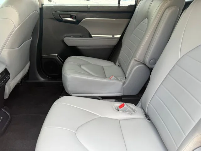 Used 2024 Red Toyota XLE image 25